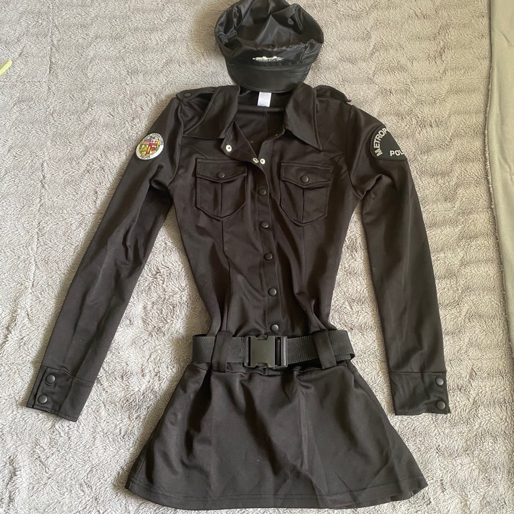 Women’s Sexy Cop Costume